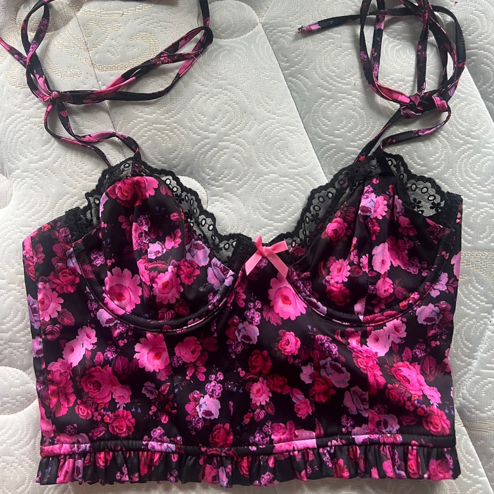 Pink and black for love and lemons top, never worn